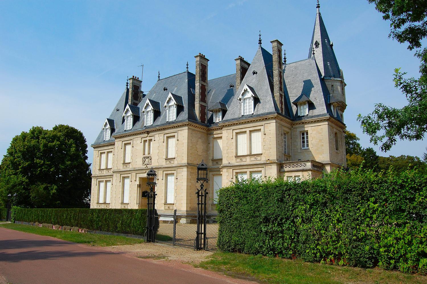 chateau de la brevière