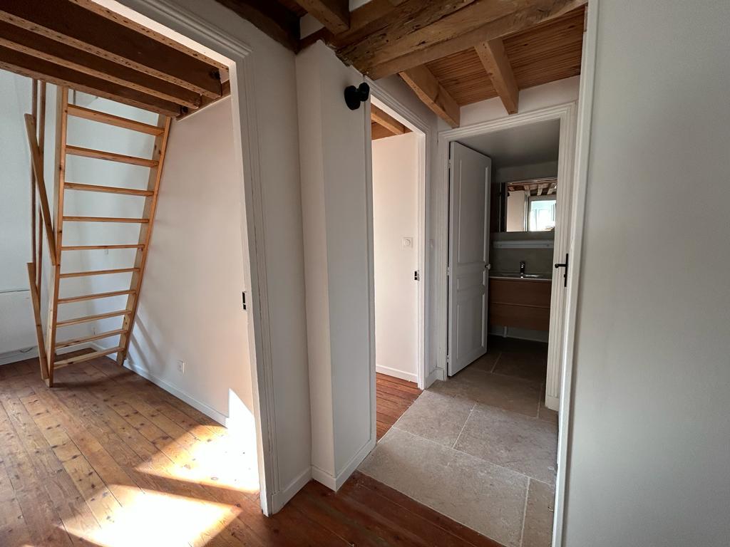 33PS7 - APPARTEMENT T3 + 2 mezza - 70,24 m² - Compiègne